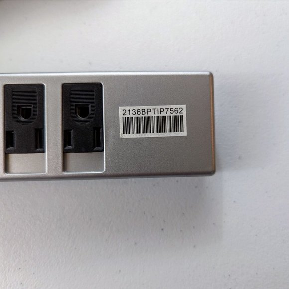 TRIP-LITE Model TLP707TEL 7 Outlets Surge Suppressor 7ft Cord - Picture 5 of 6